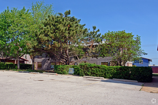 Building Photo - The Grayson Apartments