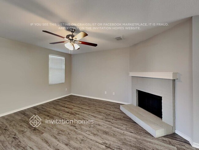 Foto del edificio - 1230 Sullivan Dr