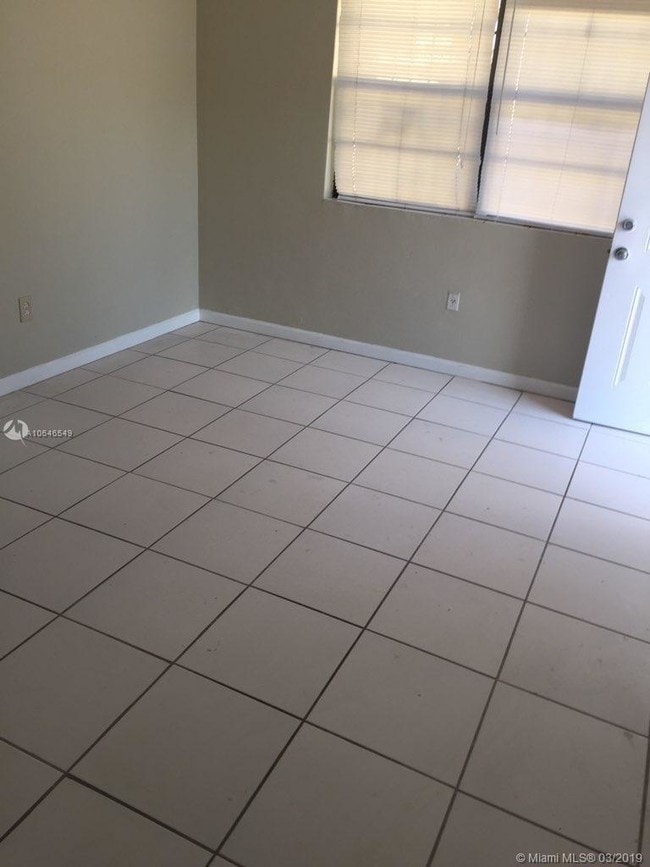 Building Photo - 1427 NW 55th Terrace