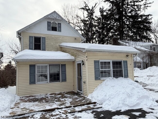 Foto del edificio - 147 Millbrook Ave