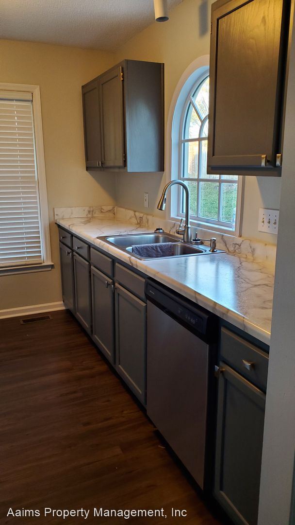Building Photo - 2 br, 2 bath House - 2915 Amelia Drive