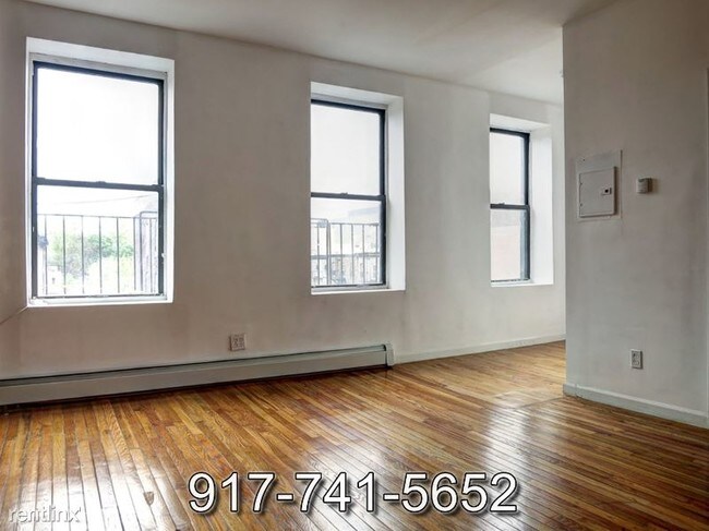 Foto del edificio - 336 Marcus Garvey Blvd
