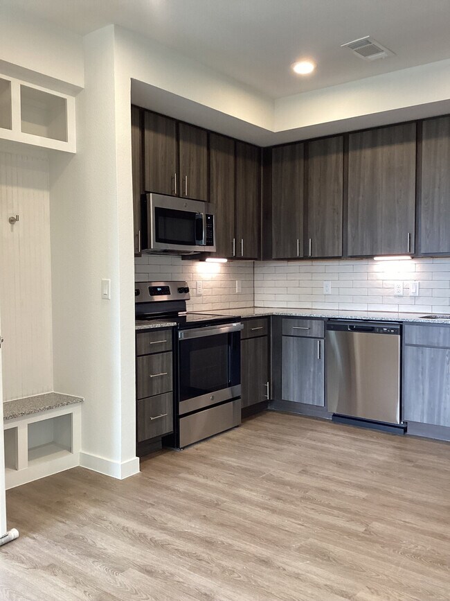 Caroline at Longhorn Quarry 5206 Wurzbach Pkwy San Antonio, TX