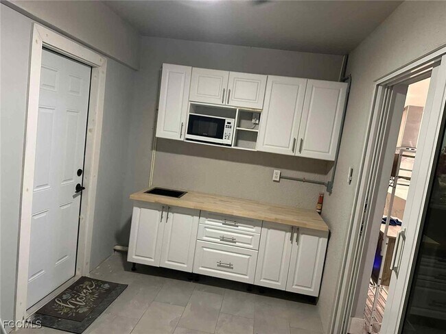 Foto del edificio - 1118 NW 14th Terrace