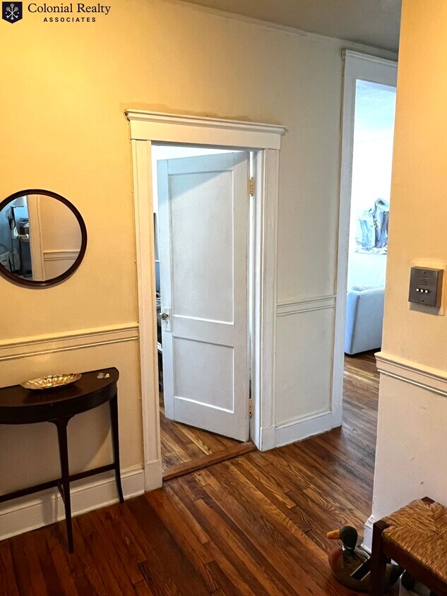 Foto principal - 1558 Commonwealth Ave