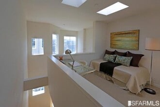 Building Photo - 18 Jennifer Pl