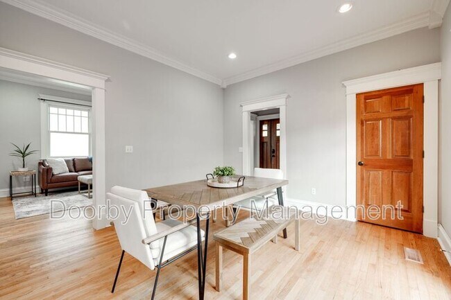 Foto del edificio - 328 Beck Ave