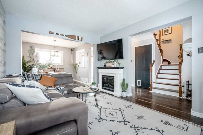 Photo du bâtiment - Perfect Blend of Style and Functionality! ...