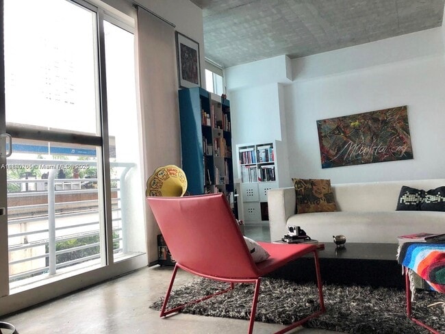 Foto del edificio - 133 NE 2nd Ave