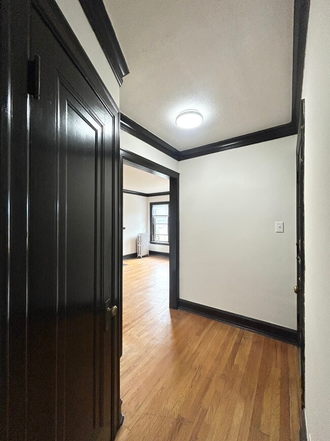 Building Photo - 3651 N Racine Ave