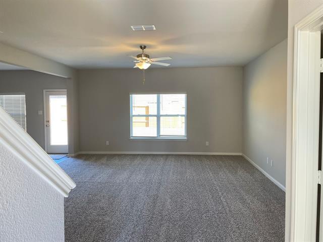 Building Photo - 2104 Jeanine Dr