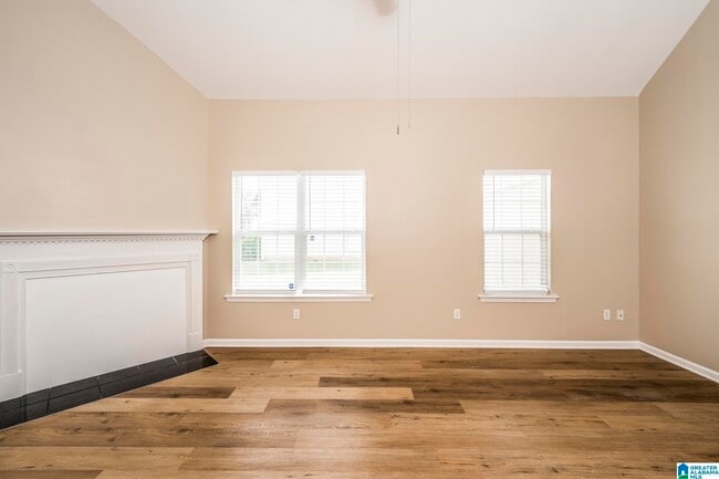 Building Photo - 30283028 Rosewalk Dr