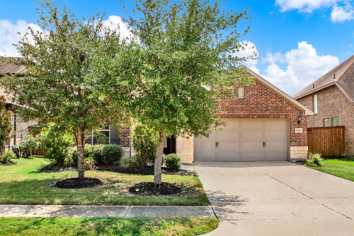 Foto principal - 11150 Honeysuckle Haven Dr