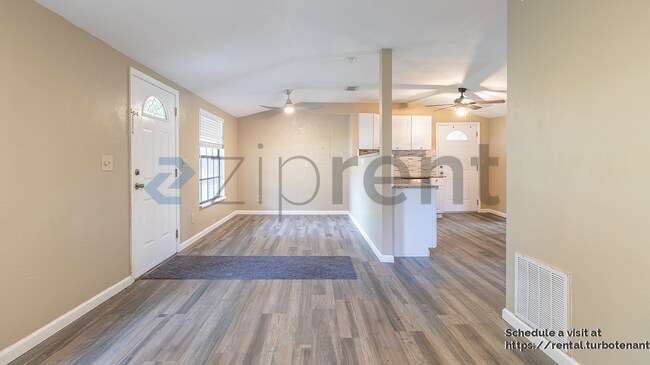 Foto del edificio - 1584 Selma Ave