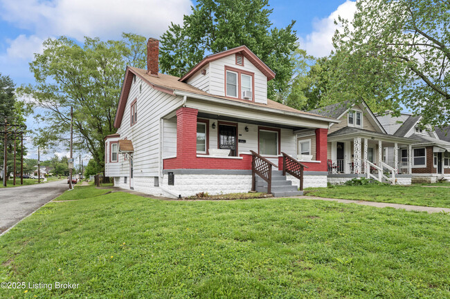 Building Photo - 401 S 38th St