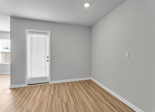 Building Photo - 839 Otto Loop