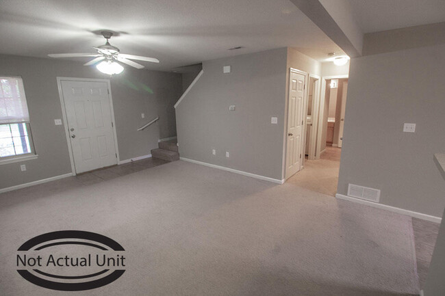 Building Photo - 4015 Snowy Owl Dr