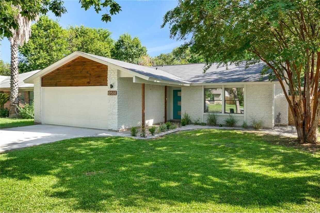 Primary Photo - 10514 Robinwood Cir