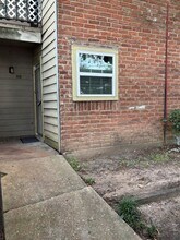 Building Photo - 10601 South Dr