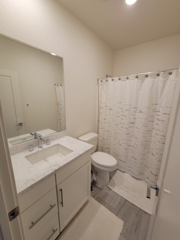 Foto del edificio - 8649 Seawind Wy