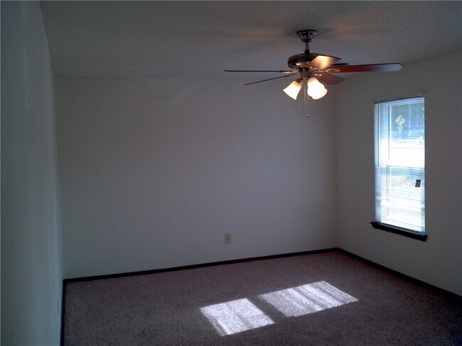 Foto del edificio - 3143 Old Missouri Rd