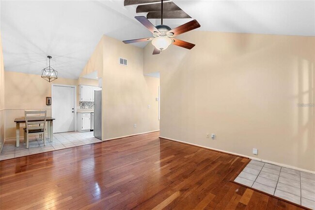 Foto del edificio - 4772 Lake Ridge Rd