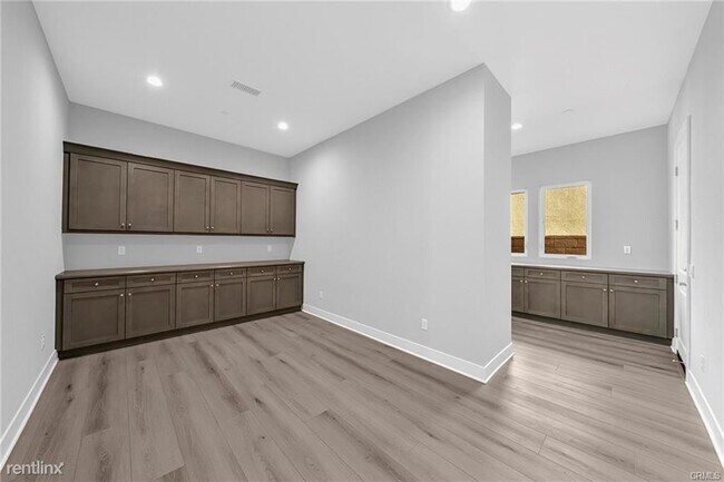 Building Photo - 5 br, 5.5 bath House - 20601 W Hummingbird Ct