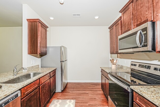 Building Photo - 6310 Rainbow Row