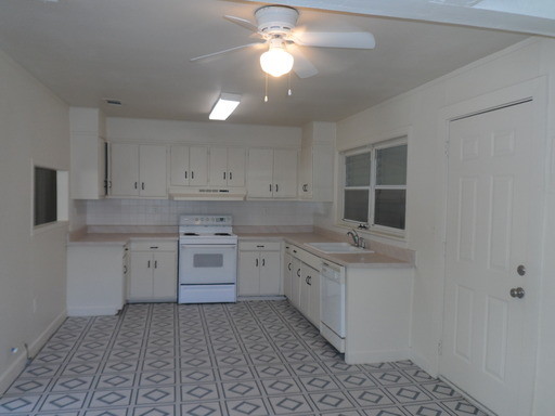 Foto del edificio - 107 Magnolia Ave SE