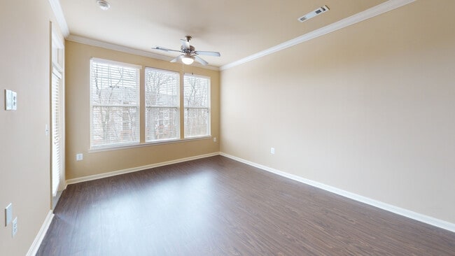 Interior Photo - Signal Hill Apartment Homes