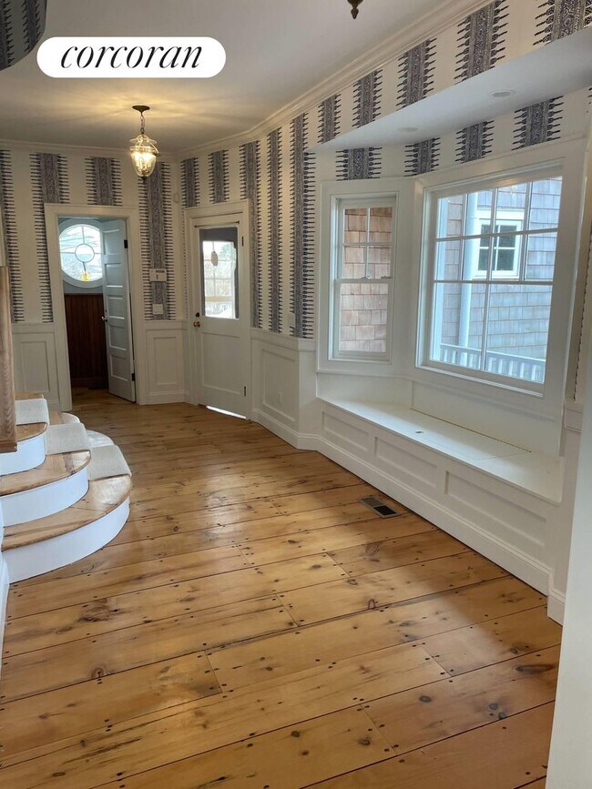 Foto del edificio - 33 Ogden Ln