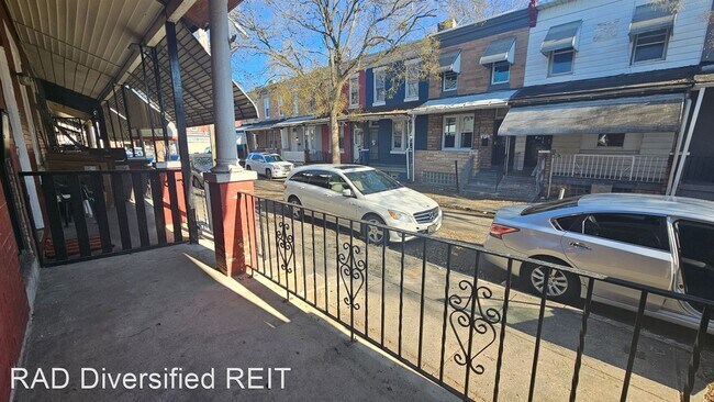 Building Photo - 3 br, 1 bath House - 404 N Wanamaker St