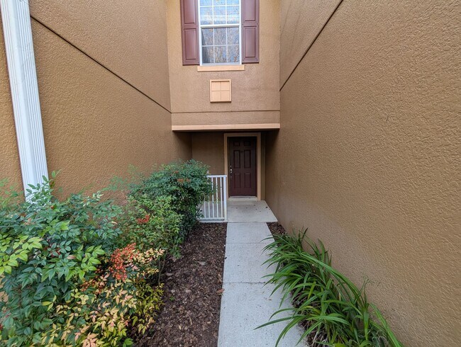 Building Photo - Move-In Ready Townhome | Walden Chase Gated Community