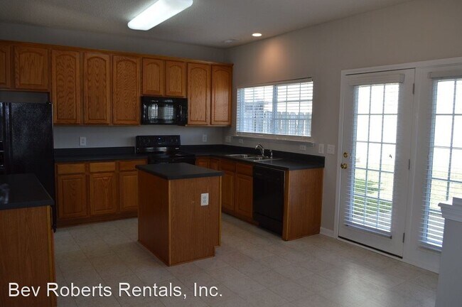 3 br, 2.5 bath House - 10839 Laurnet Place - 4