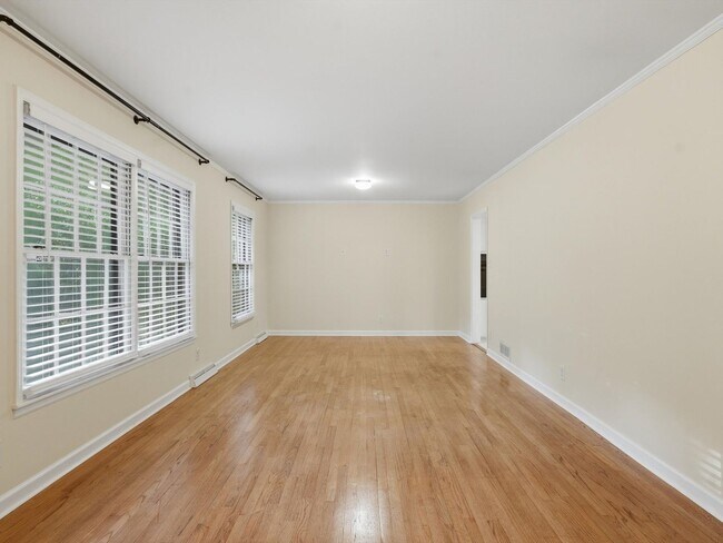 Foto del edificio - 4006 Devon St SE