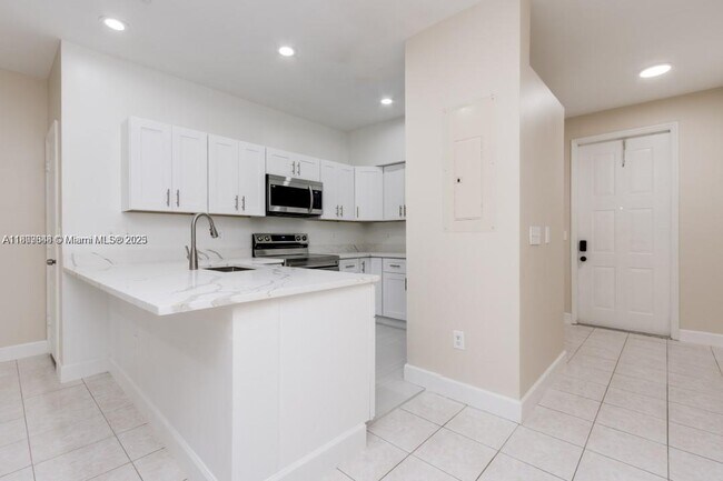 Foto del edificio - 4834 NW 58th Manor