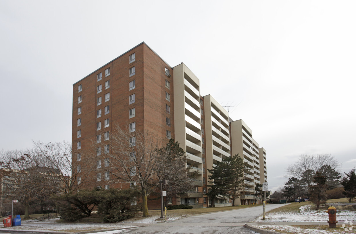 Building Photo - 25 Four Winds Dr