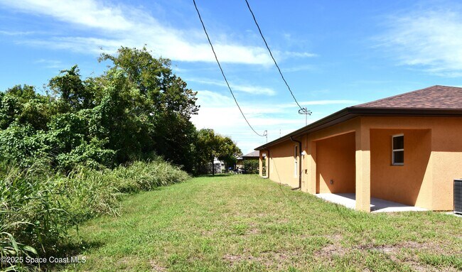 Foto del edificio - 1515 Furnari St