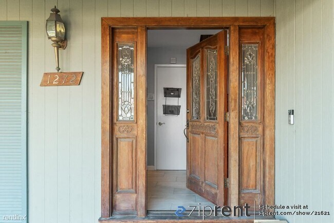 Building Photo - 4 br, 2.5 bath House - 1272 Sunrise Way, M...