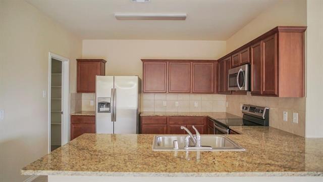 Building Photo - 2324 Pontotoc Dr