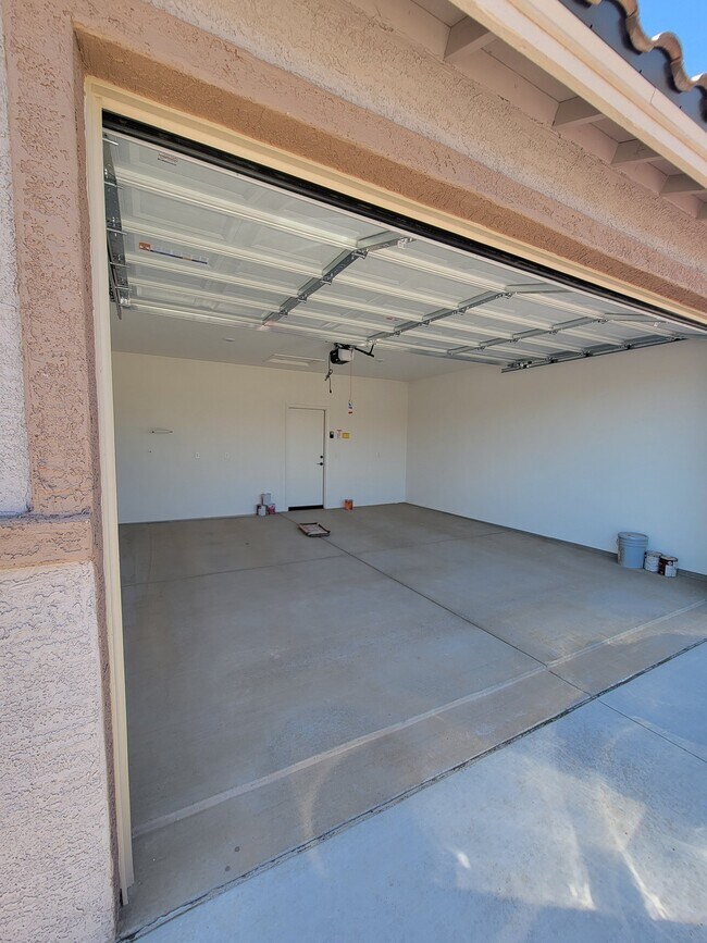 Building Photo - 3526 E Violet Rdg Rd