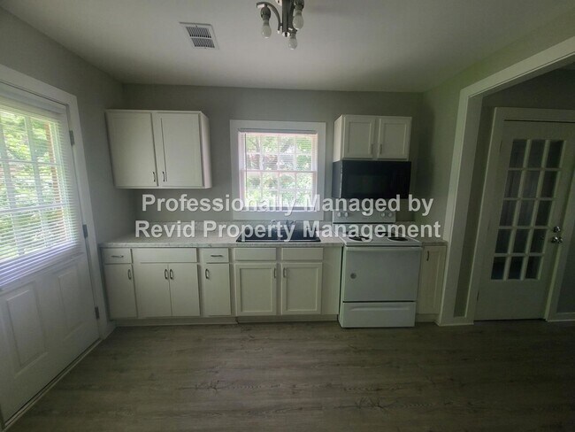 Foto del edificio - 714 Goodwyn St