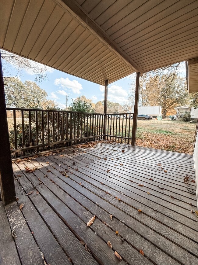 Foto del edificio - 141 Fannie Dr