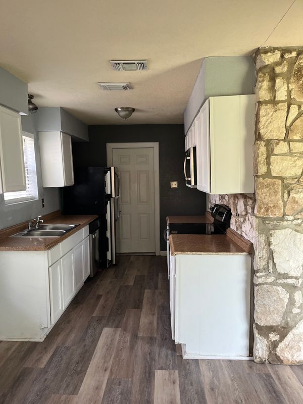Foto del edificio - 13619 Larkbrook St