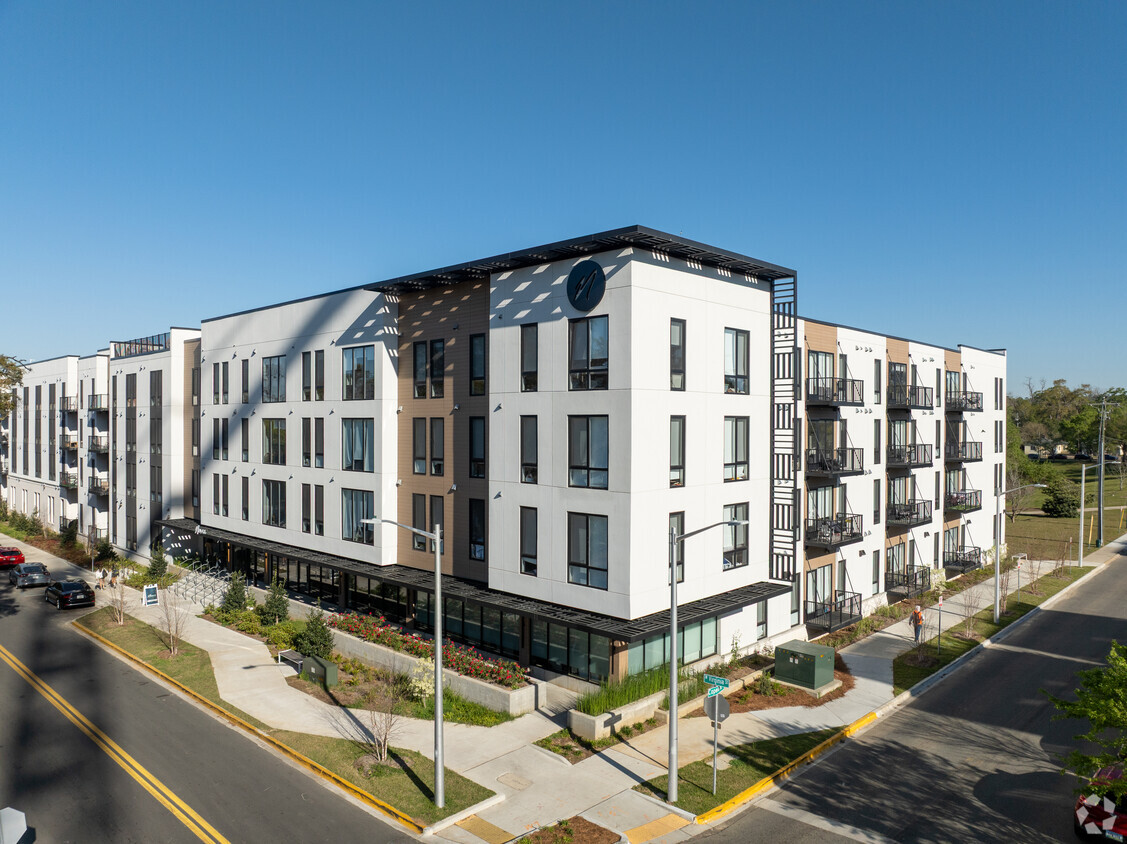 600 W Virginia St - Vista principal - Nova Tallahassee