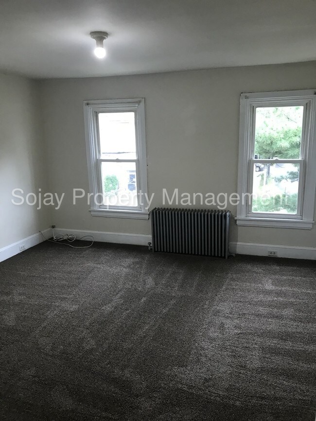 Foto del edificio - One Bedroom - One Bath