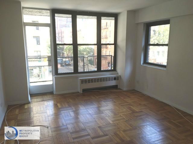 Foto principal - 165 E 35th St