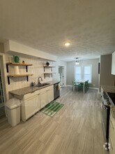 Building Photo - 523 Dudding Ave
