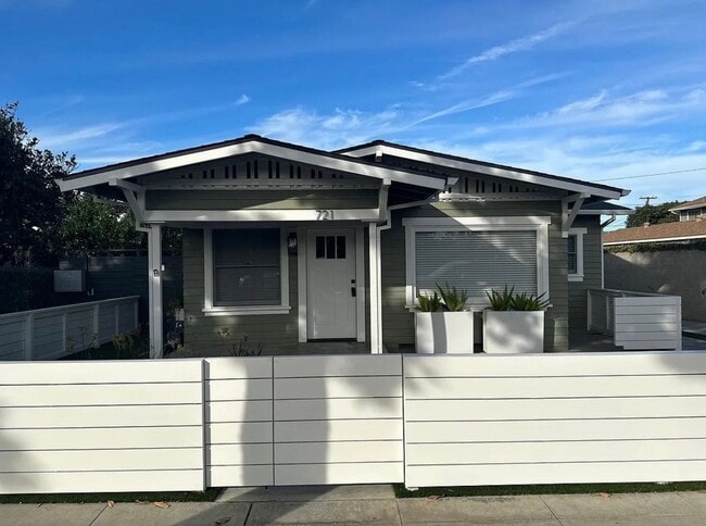 Adorable 3 bedroom in near Old Town Orange - Adorable 3 bedroom in near Old Town Orange House
