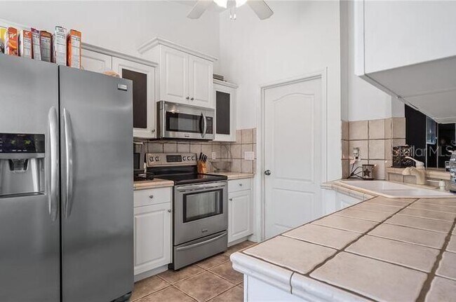 Foto del edificio - 1390 Broken Pine Rd